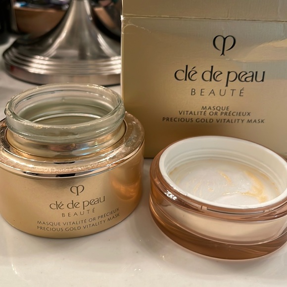 Other - Cle de peau Empty jar